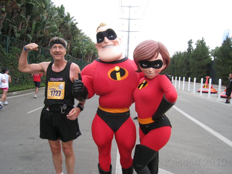 Disneyland 2010 HM Race 0495.JPG - The Incredibles!